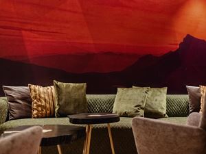 Lobby02