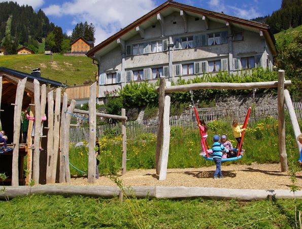 Spiel- und Sportplatz