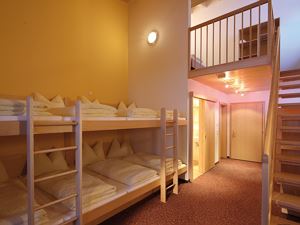 8er Mehrbettzimmer